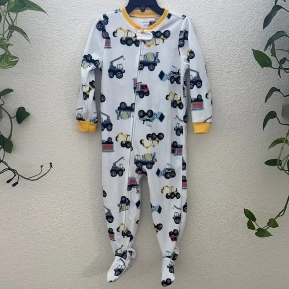 Carter’s Boys Pajamas 2-Pack Size 3T Footed Sleepers Trucks & Stripes - Picture 2 of 12